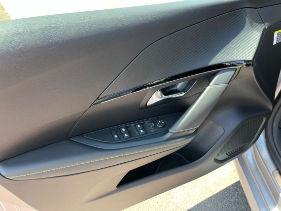 PEUGEOT 208 208 hybrid grise-009.jpg
